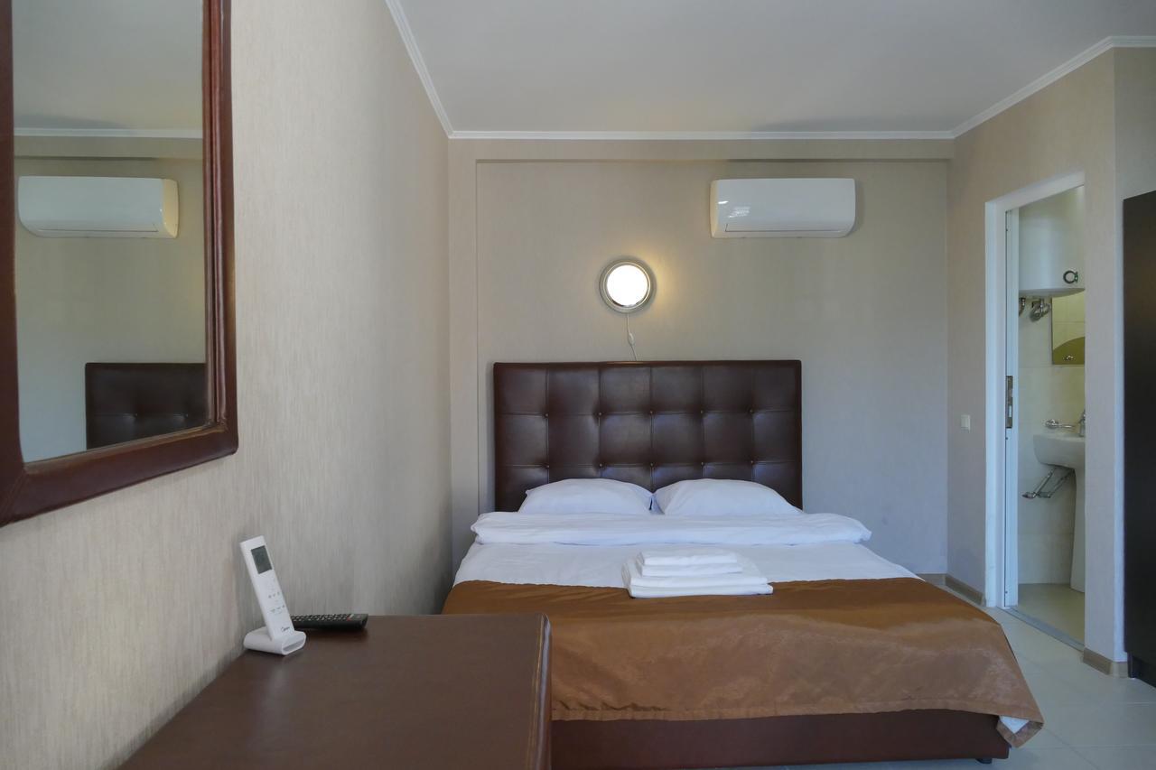 Astoria Comfort Hotel New Athos Exterior photo